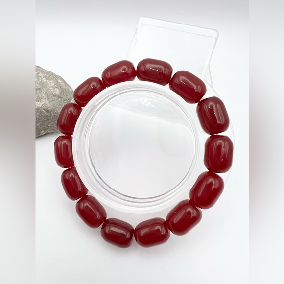 RED JADE BRACELET - Picture 5 of 8
